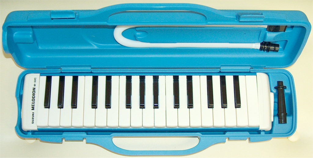 Suzuki Melodica M32